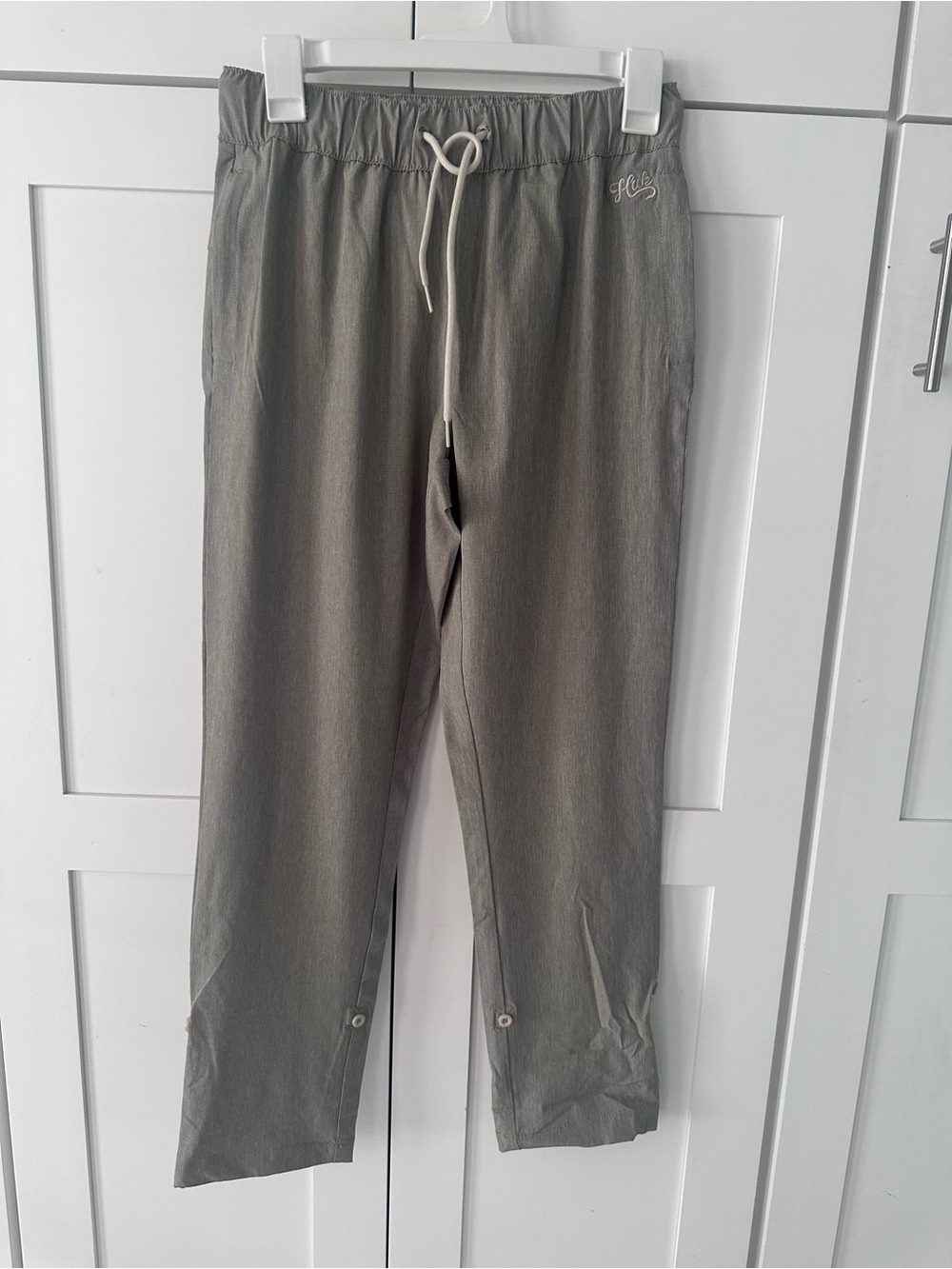 Huk Women’s Gray Drawstring Joggers